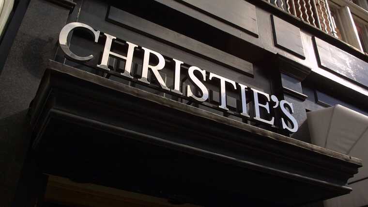     Christieʼs:     500 000 