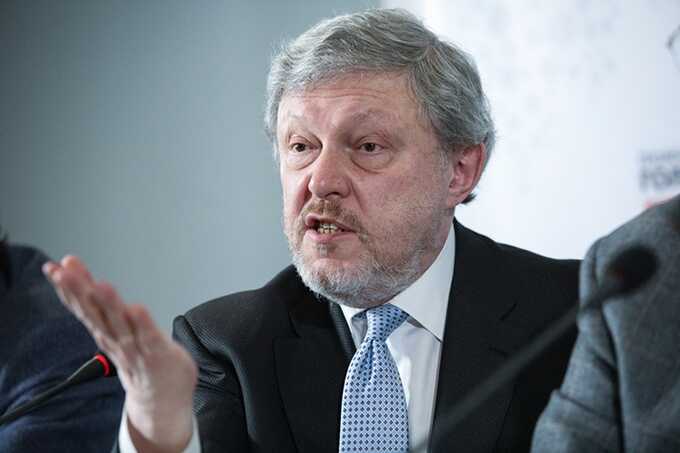 Стало известно о состоянии попавшего в больницу Явлинского