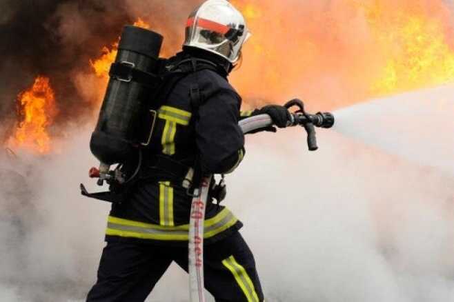 Первые минуты после взрыва в дагестанском Семендере попали на видео
