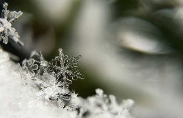 В Челябинской области жителям приходится топить снег на огне из-за проблем с водой