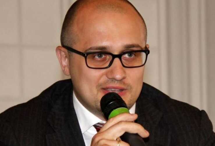 Совладелец клуба «Мутабор» Алексей Шелобков вышел из бизнеса после "голой" вечеринки Ивлеевой