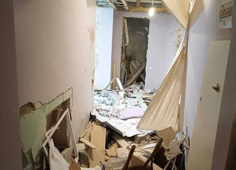 В Элисте неизвестный мужчина взорвал образовательный центр