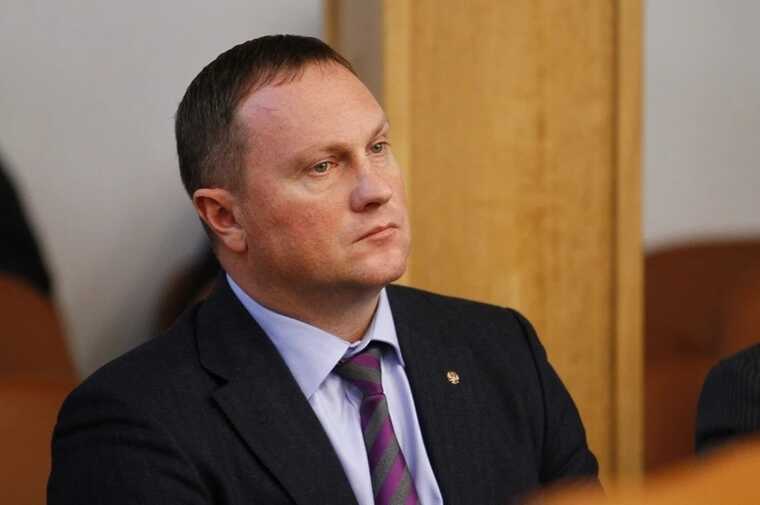 Титенкова в рот не клади, или распил по-ачински