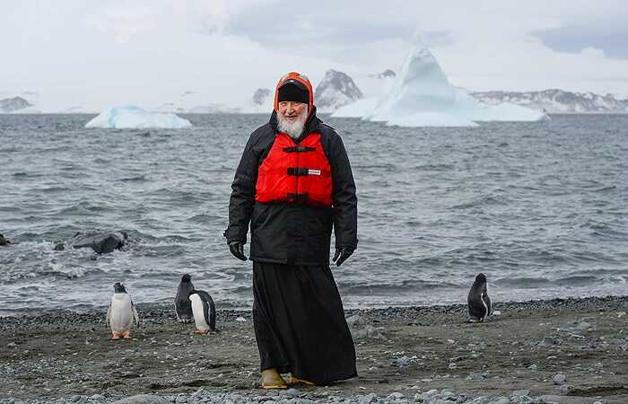 Для поездки патриарха Кирилла в Антарктиду в 2016 году было задействовано 4 самолета