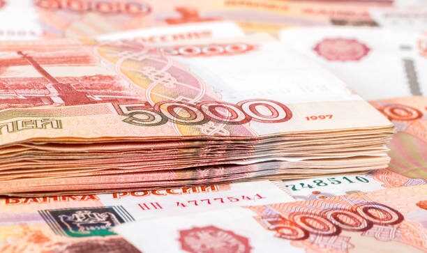 Ректор "Плешки" богатеет на глазах