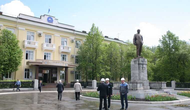 Сбер наехал на связаный с Вексельбергом алюминиевый завод