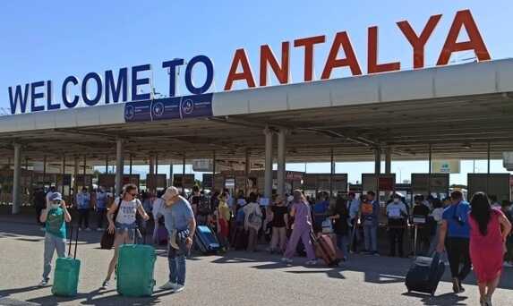 Турецкие отели не могут получить деньги за проживание россиян из-за санкций