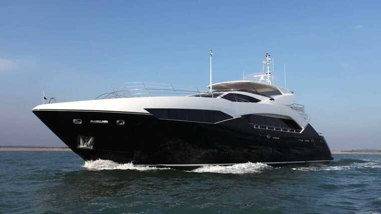 Семья Усманова обошла санкции и ввезла в Россию яхту за 4 миллиона долларов