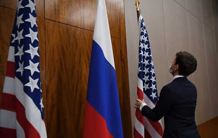 США и Россия продолжили переговоры в Эр-Рияде после длительного перерыва