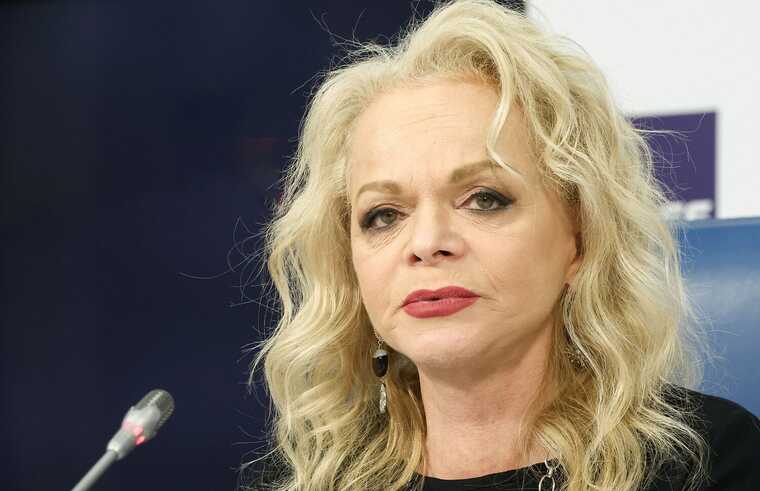 Суд признал сделку по продаже квартиры Ларисы Долиной мошеннической