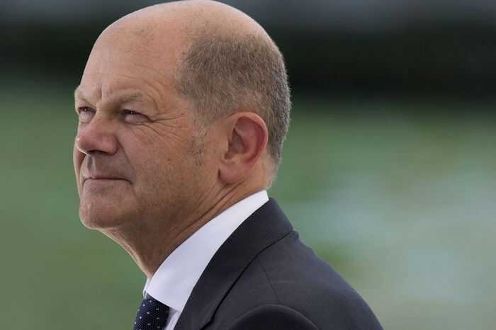 Канцлер Германии: Европа не наивна и даст отпор торговым барьерам США