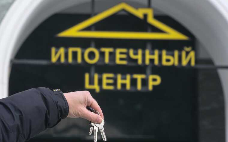 ВТБ и Сбербанк прогнозируют спад по льготной ипотеке без дополнительных комиссий