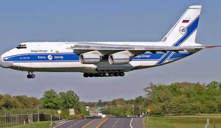 В Канаде началась конфискация крупнейшего в мире российского самолета Ан-124