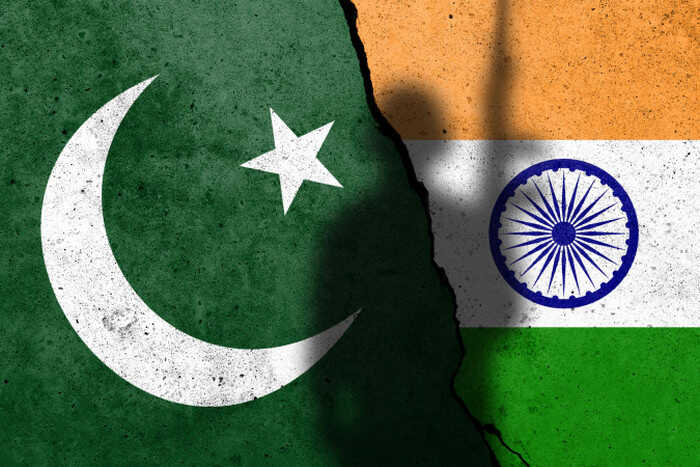 Менее шести часов понадобилось, чтобы перемирие между Индией и Пакистаном было сорвано