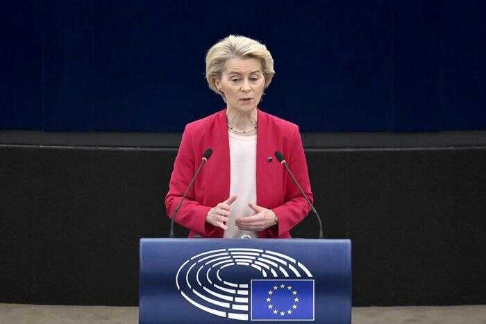 Еврокомиссия обязана объясниться за сокрытие переписки фон дер Ляйен с Pfizer
