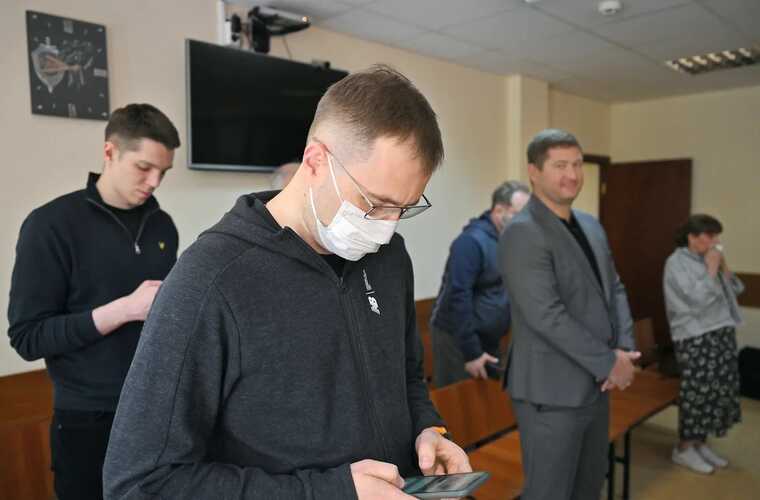 Суд Москвы вынес приговор бывшему замглавы департамента экономической политики и его подельникам