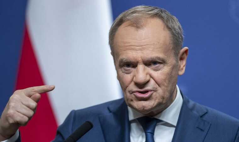 Премьер Польши Дональд Туск намерен проверить поддержку своего правительства