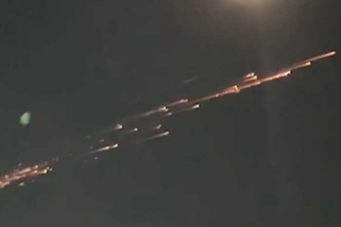 Яркий объект в небе над Казахстаном вызвал тревогу у жителей