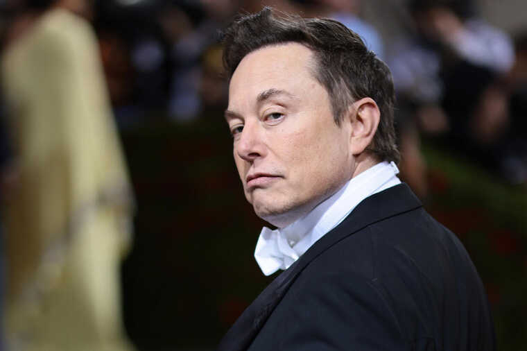 Инвесторы выражают недовольство поведением Маска по делу Эпштейна