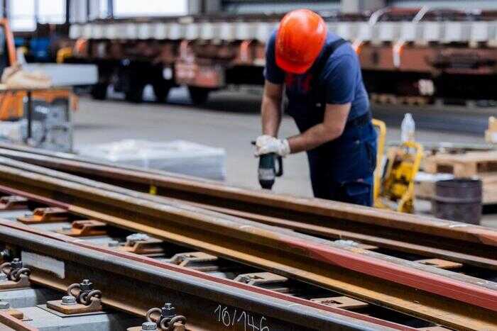 Немецкая промышленность теряет позиции: занятость падает пятый год подряд