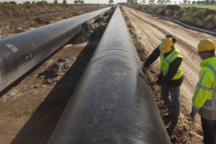 Теневой флот Кремля рушится: западные санкции вытесняют российскую нефть с морских путей