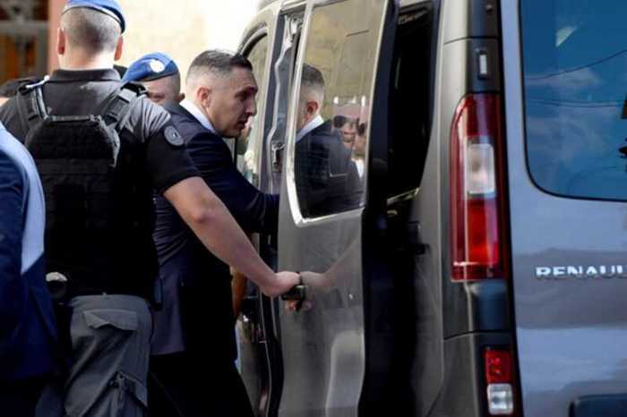 Миллионные траты компаний, связанных с поставщиком взрывчатки, направлены на защиту активов от ареста