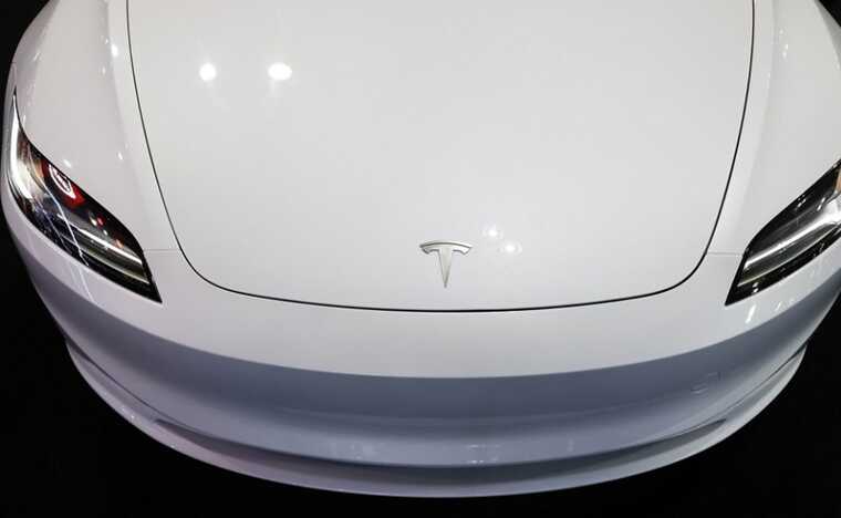 Европейские потребители массово отказываются от Tesla