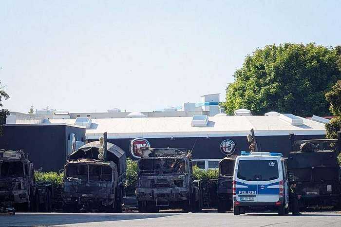 «Agenda2029» может быть причастна к поджогам военных грузовиков в Германии