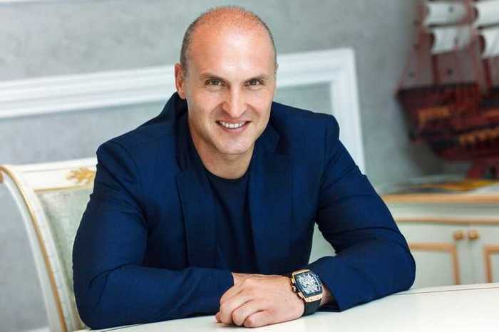 «Самозачистка» по-питерски: родственники Креславского скрывают активы, продолжая осваивать бюджет через аффилированные фирмы