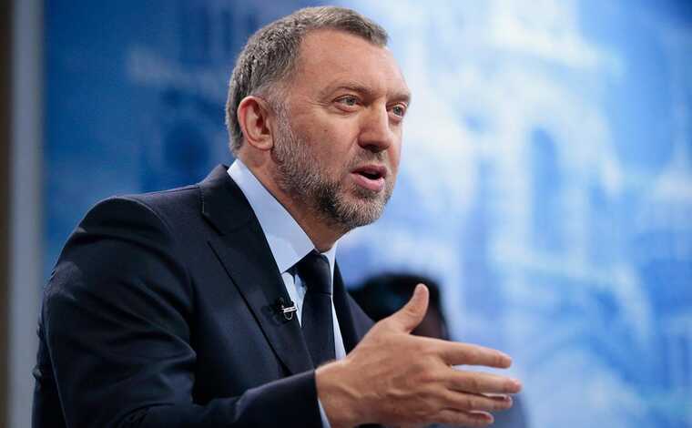 Миллиардер Дерипаска требует защиты чести из-за публикации о сутенерской сети