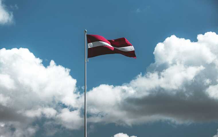 Более 800 россиян должны уехать из Латвии из-за несоблюдения миграционного закона