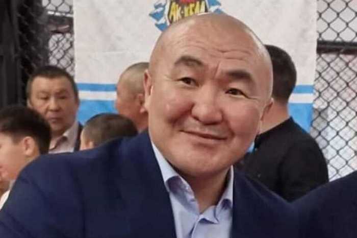 На свадьбе в Алтае зарезали главу региональной федерации ММА Алексея Калбукова