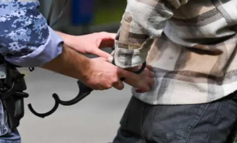 Кража цифровых активов: в аэропорту столицы пойман подозреваемый