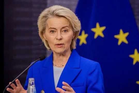 Flightradar опроверг слухи о сбое GPS у самолета фон дер Ляйен