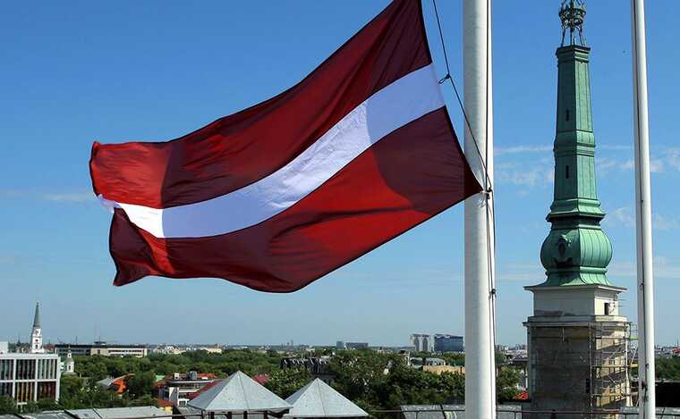 Латвия планирует призывать женщин в армию с 2028 года для увеличения численности ВС