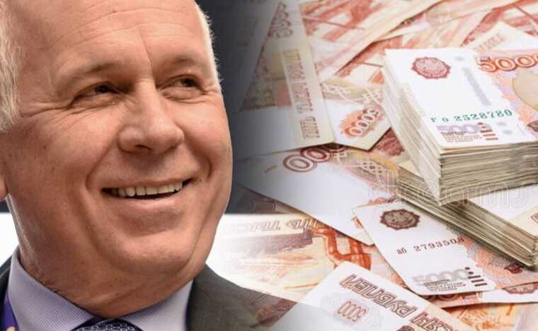 Чемезов держит сотни миллионов на депозитах под 21% годовых в ВТБ и "Новикомбанке"