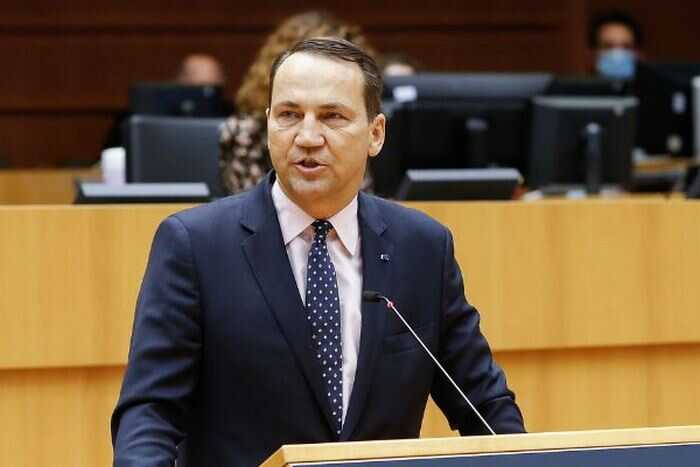 Польша призывает союзников по НАТО перехватывать российские дроны после инцидента с беспилотниками