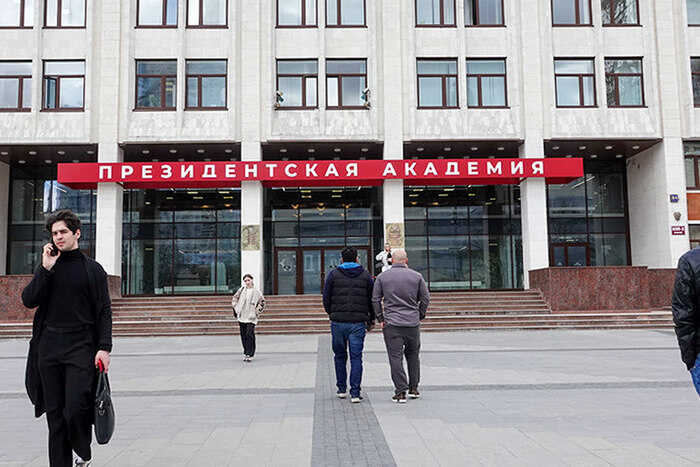 Учебная тревога в колледже РАНХИГС: холостые выстрелы и петарды вызвали паническую реакцию студентов