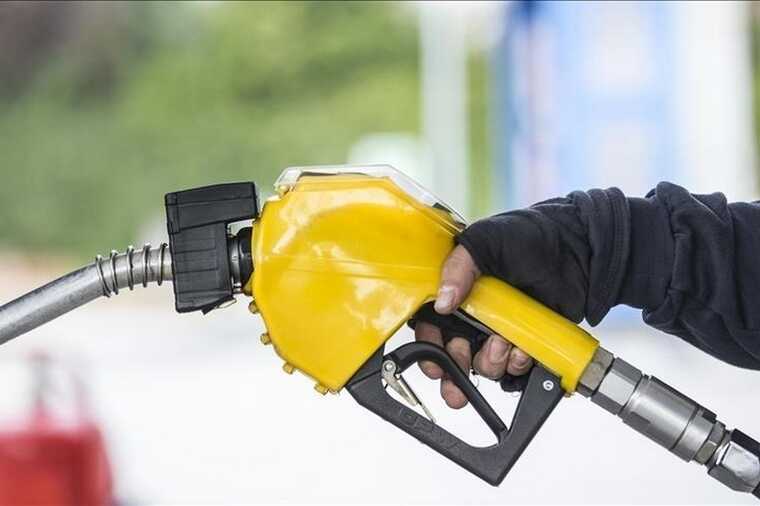 До конца 2025 года в России сохраняется запрет на экспорт бензина