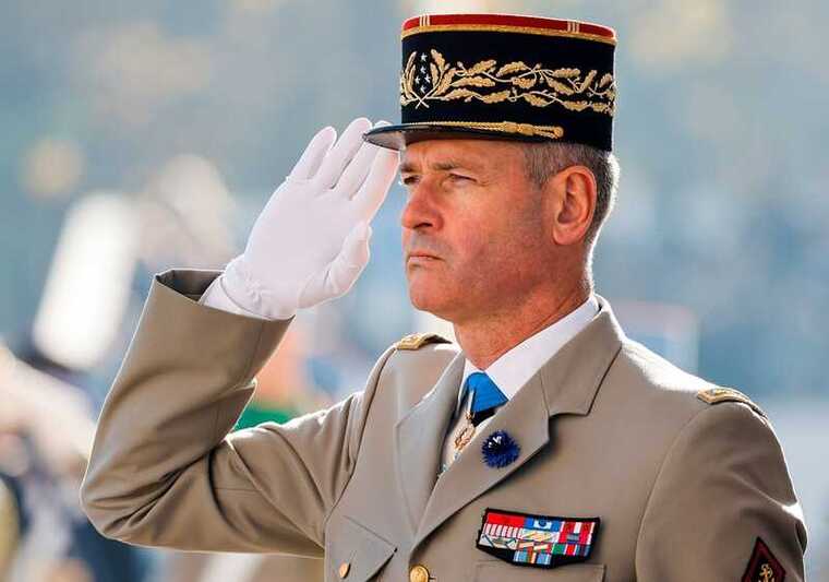 Генерал Франции Пьер Шиль потребовал немедленно перевести войска в боевую готовность