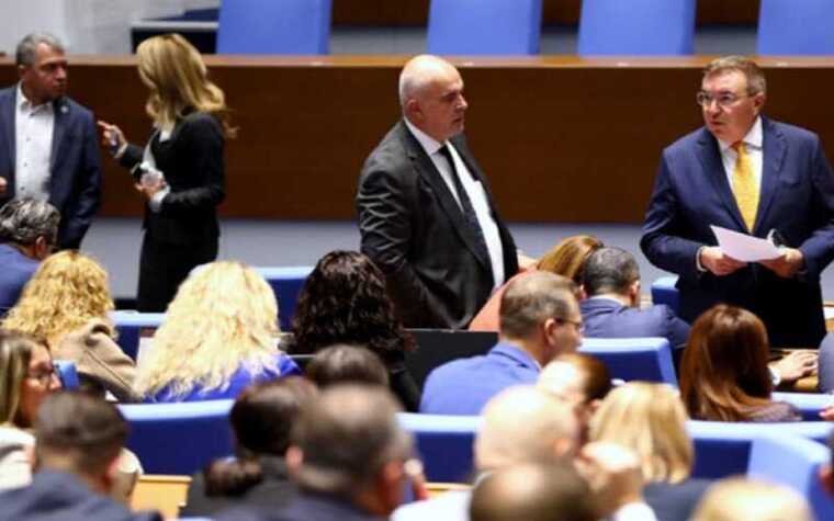 Парламент Болгарии ограничил полномочия пророссийского президента в назначении руководителя спецслужбы