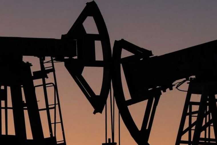 В сентябре доходы российского бюджета от нефти и газа упали почти на 25%