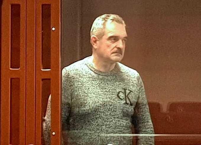 Экс-замначальника УФСИН Петербурга приговорили к 6 годам за растрату при строительстве «Крестов-2»