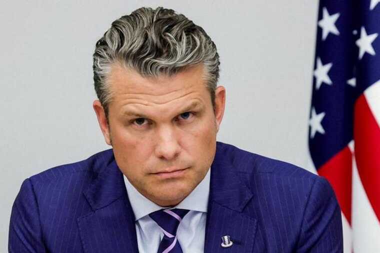 Самолёт министра обороны США Пита Хегсета совершил экстренную посадку в Великобритании