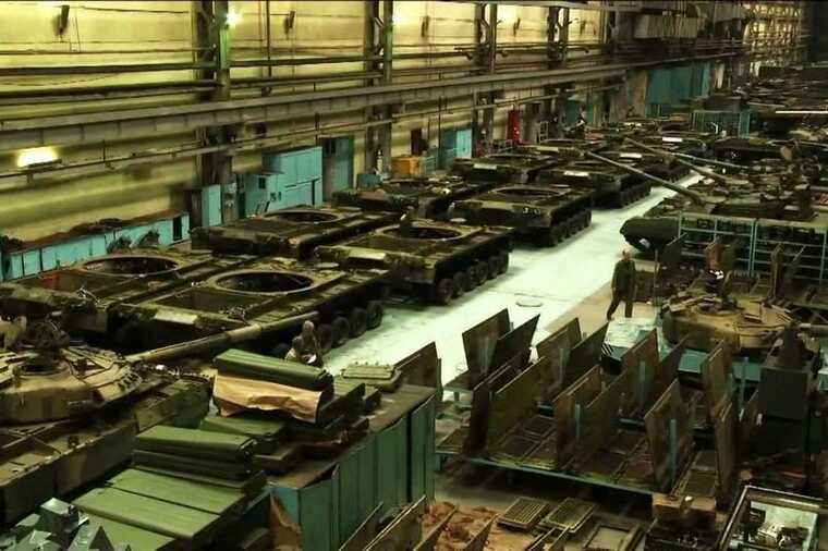 В оборонно-промышленном секторе России зафиксировано снижение производства