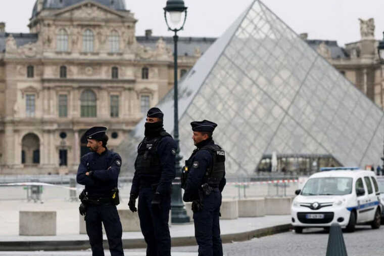 Следователи заподозрили охранника Лувра в передаче преступникам данных о системе безопасности