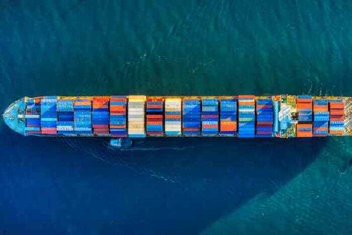 Основные клиенты российских портов теряют двух ведущих морских перевозчиков