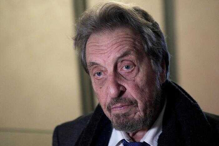 Эрол Маск рассматривает возможность гражданства России