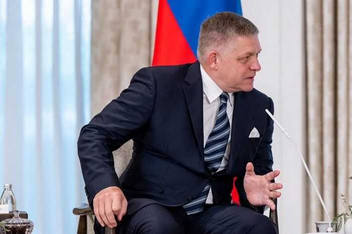 Парламент Нидерландов поддержал резолюцию против Словакии за запрет однополого усыновления