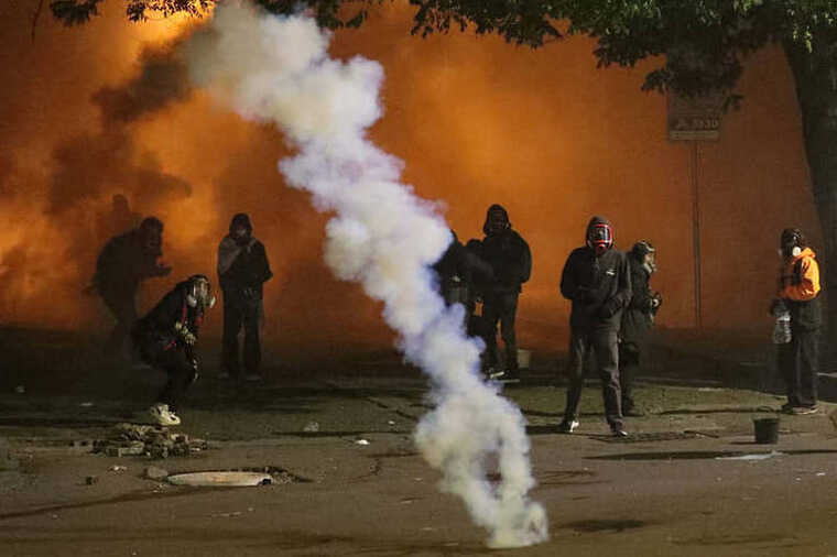 Еще один гражданин РФ задержан в Грузии за блокировку проспекта Руставели